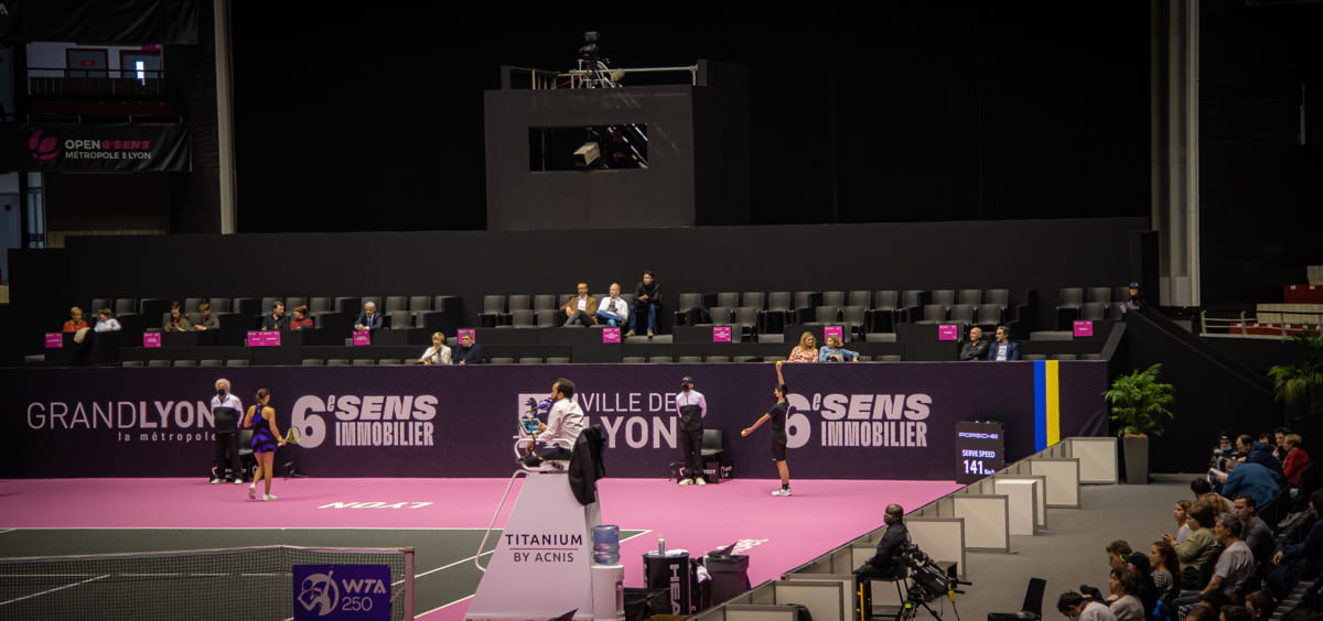 Open gradins indoor
